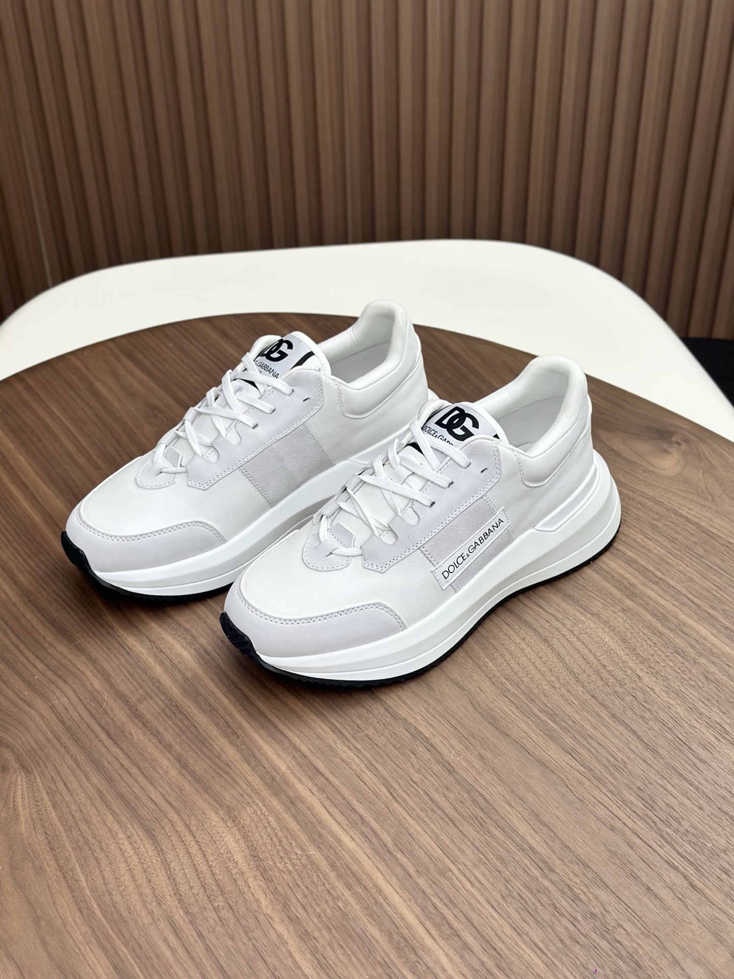 olce & Gabbana shoe